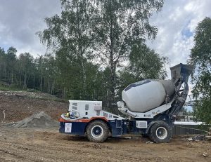 Автобетоносмеситель с самозагрузкой