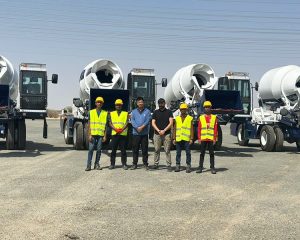 4 шт Автобетоносмеситель с самозагрузкой для проекта Huawei