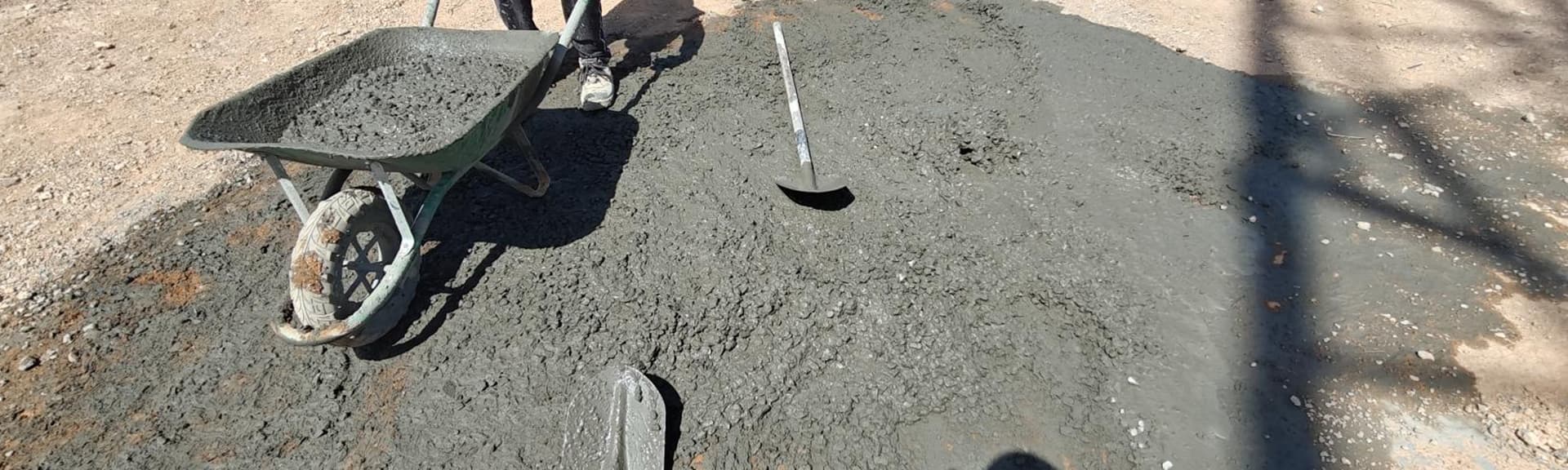 4 шт Автобетоносмеситель с самозагрузкой AIMIX поддерживают проект Huawei в Саудовской Аравии